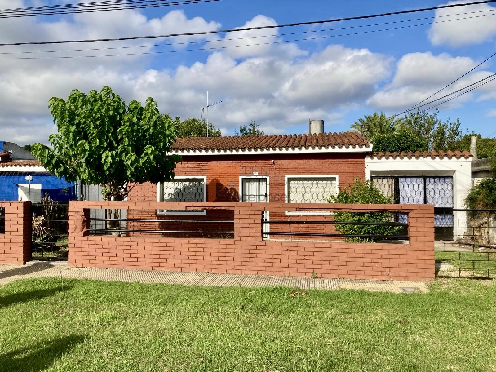 Padrón con 2 casas, Flor de Maroñas