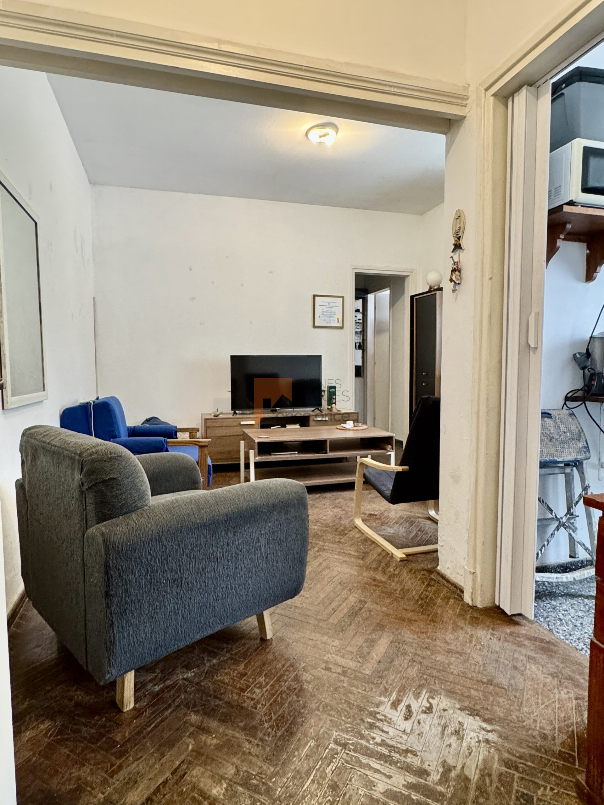 1 dormitorio, Cordón