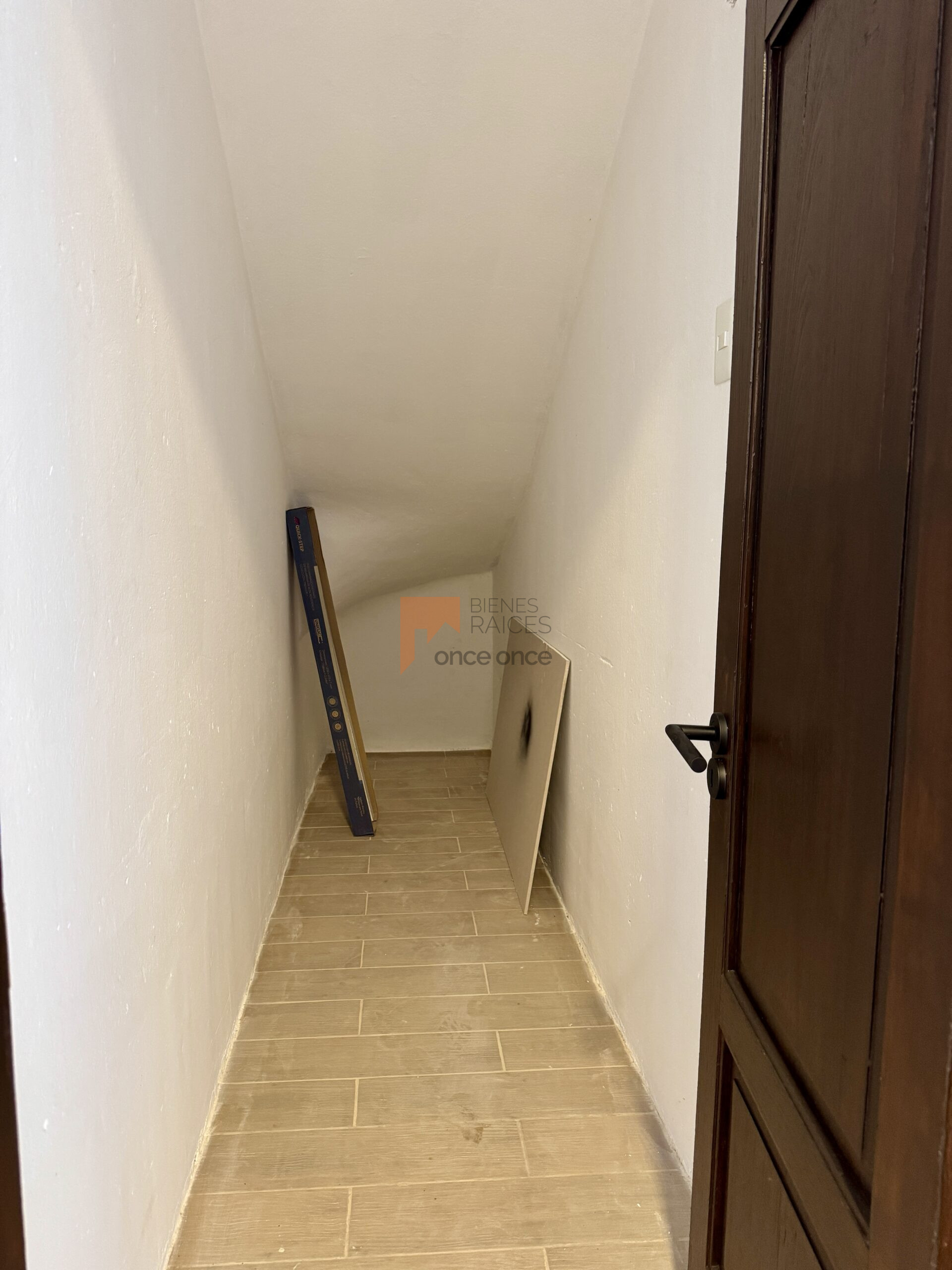 2 dormitorios, patio, a nuevo