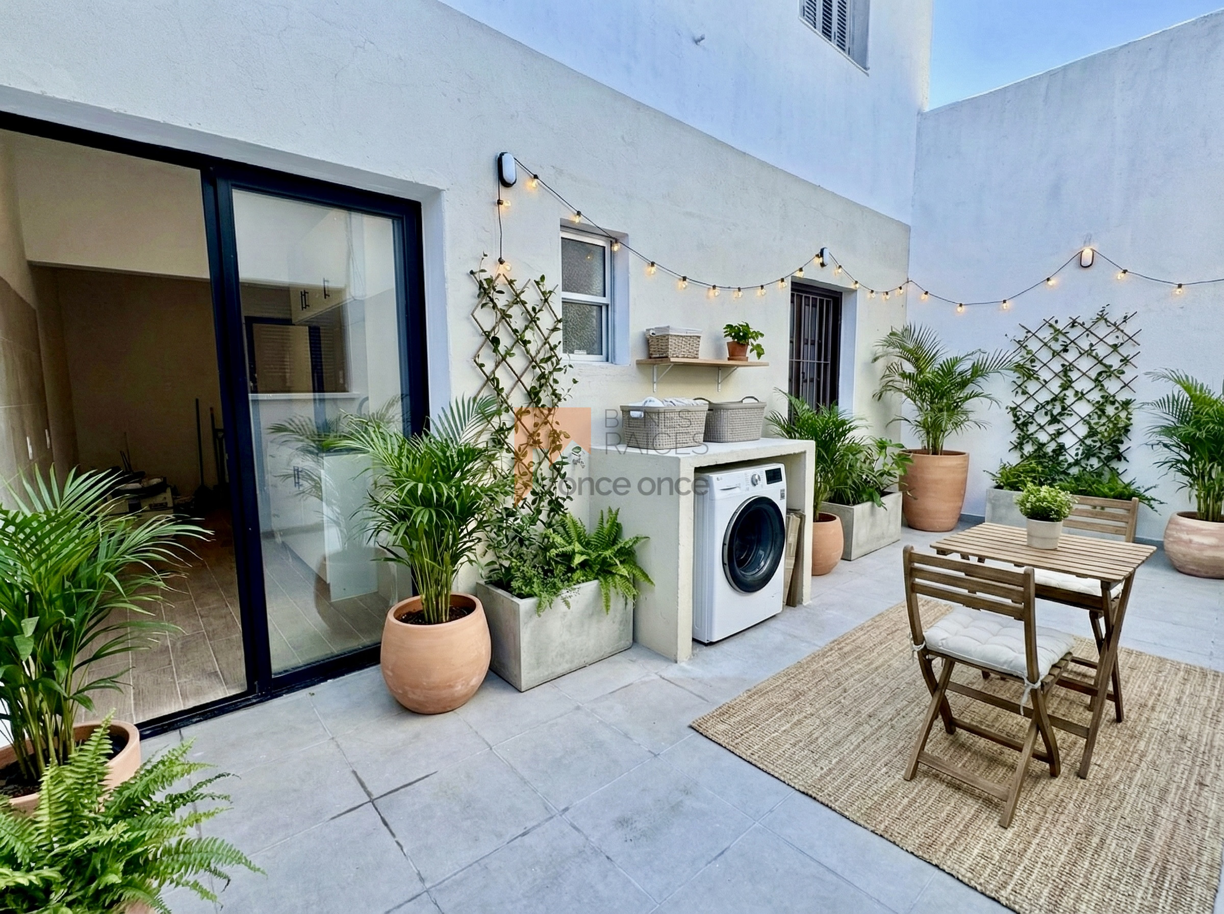 2 dormitorios, patio, a nuevo