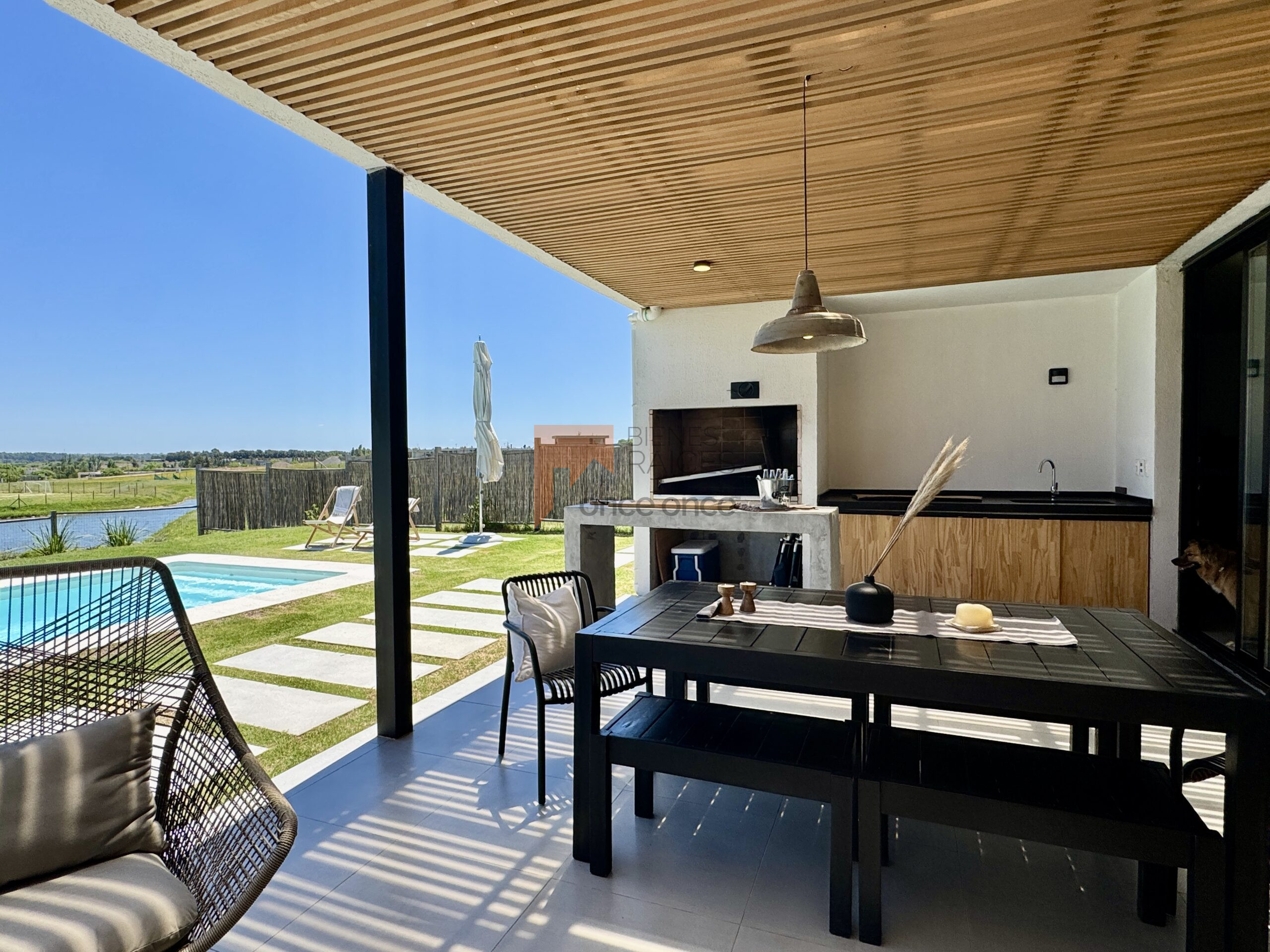 Casa 4 Dormitorios, Piscina