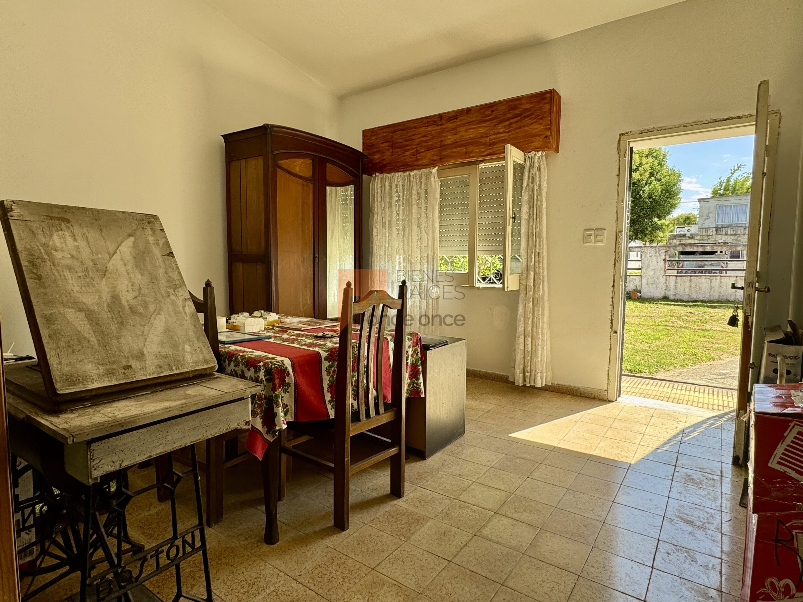 Padrón con 2 casas, Flor de Maroñas