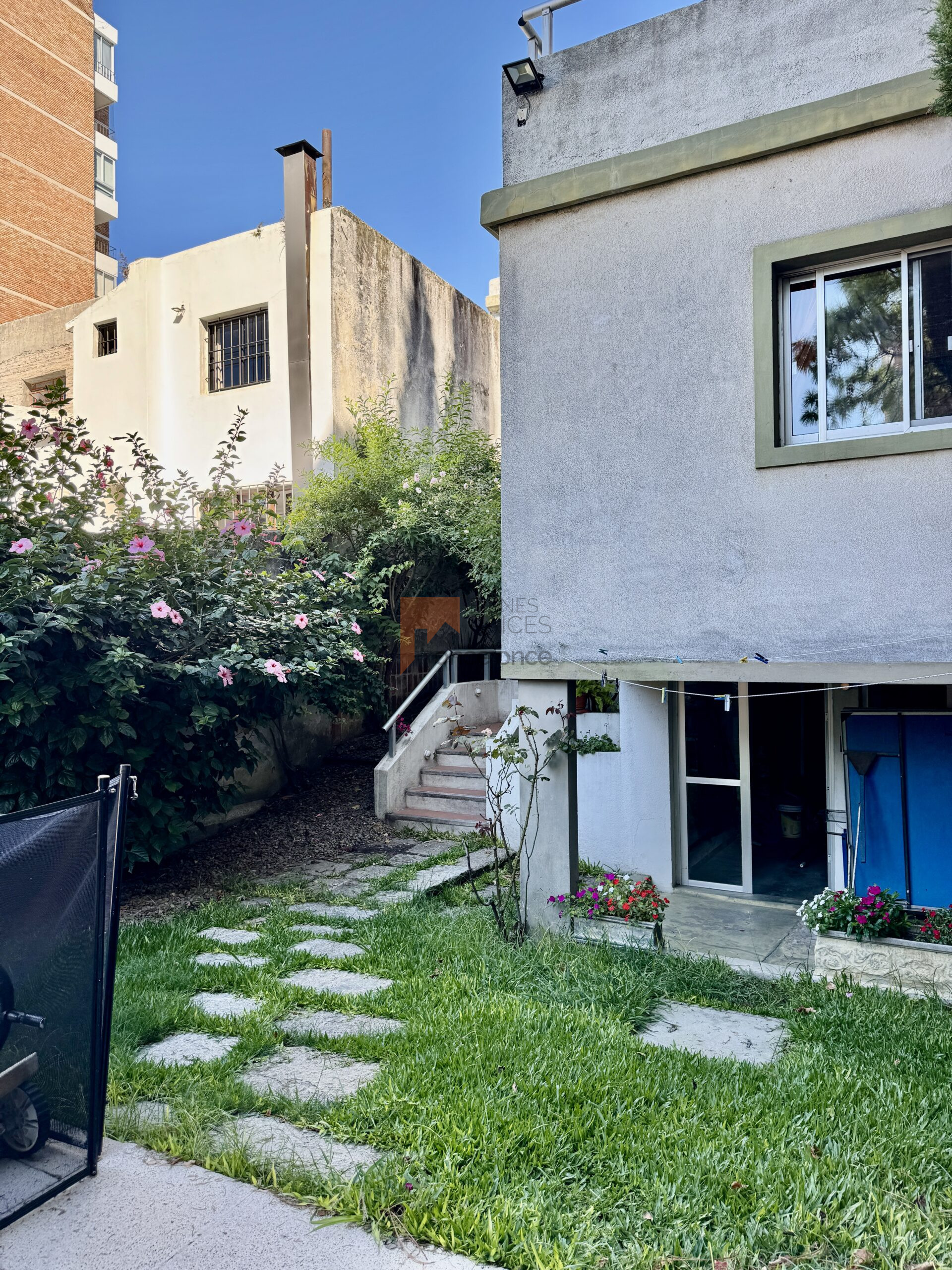 Casa En Pocitos, 5 Dormitorios