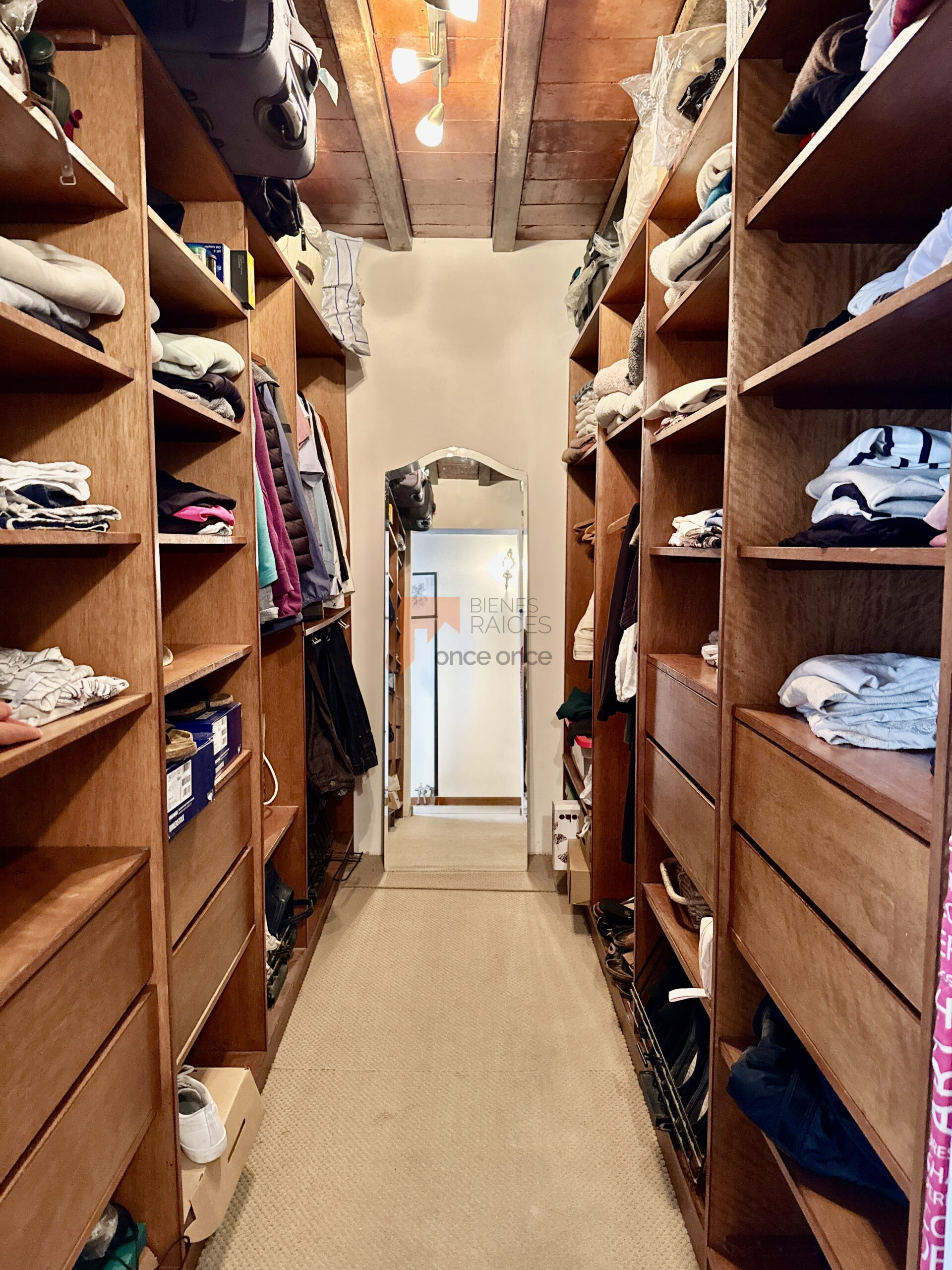 Casa En Pocitos, 5 Dormitorios