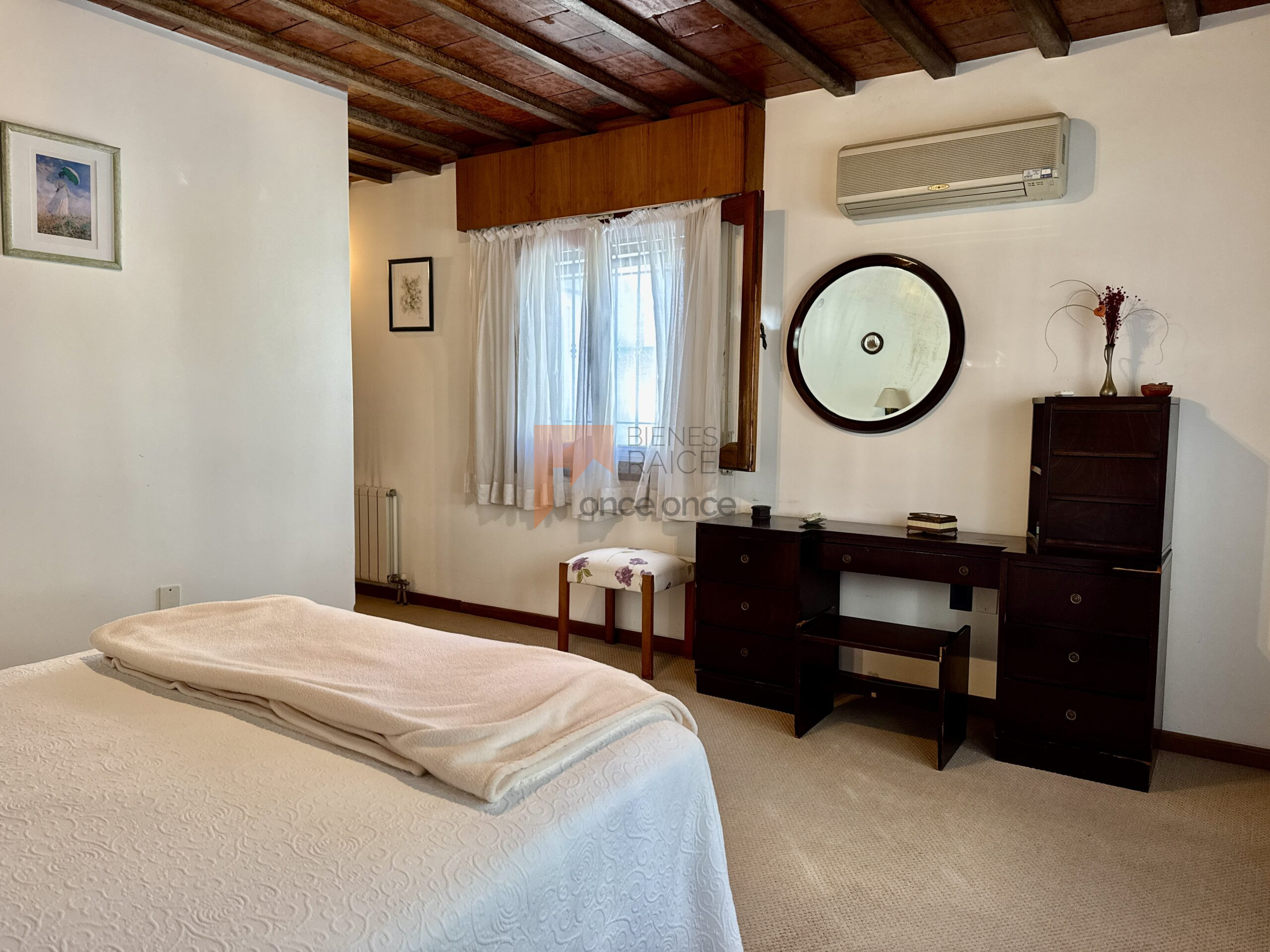 Casa En Pocitos, 5 Dormitorios