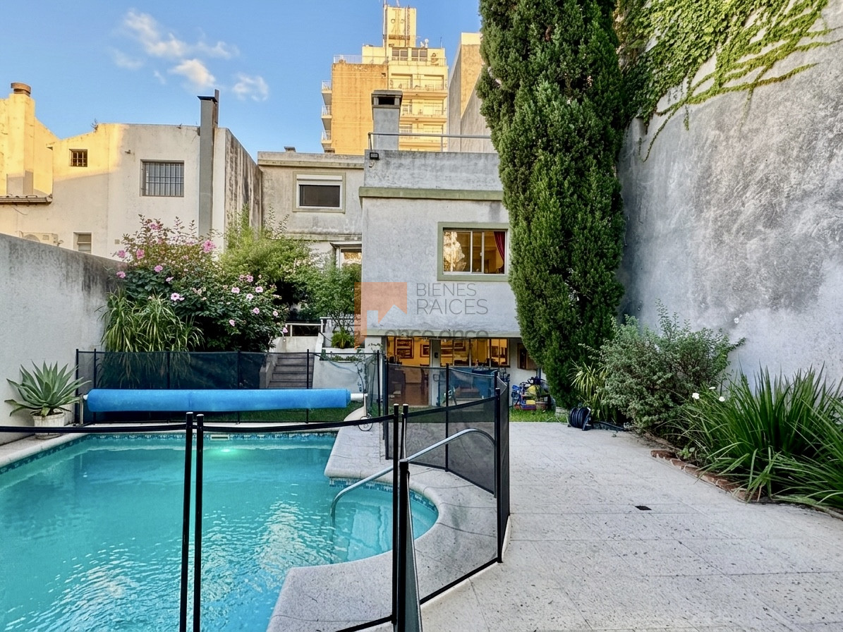 Casa En Pocitos, 5 Dormitorios