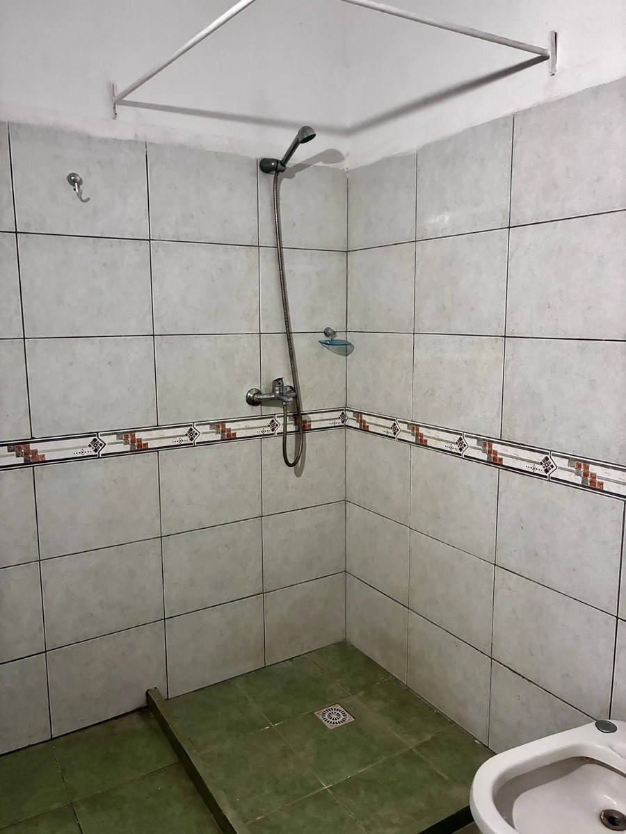 Apartamento De 2 Dormitorios, Terraza, Cordón.