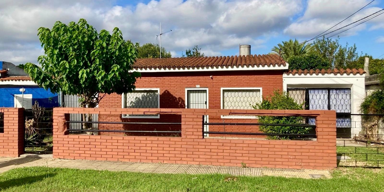 2 Dormitorios -Graje – Parrillero – Flor de Maroñas