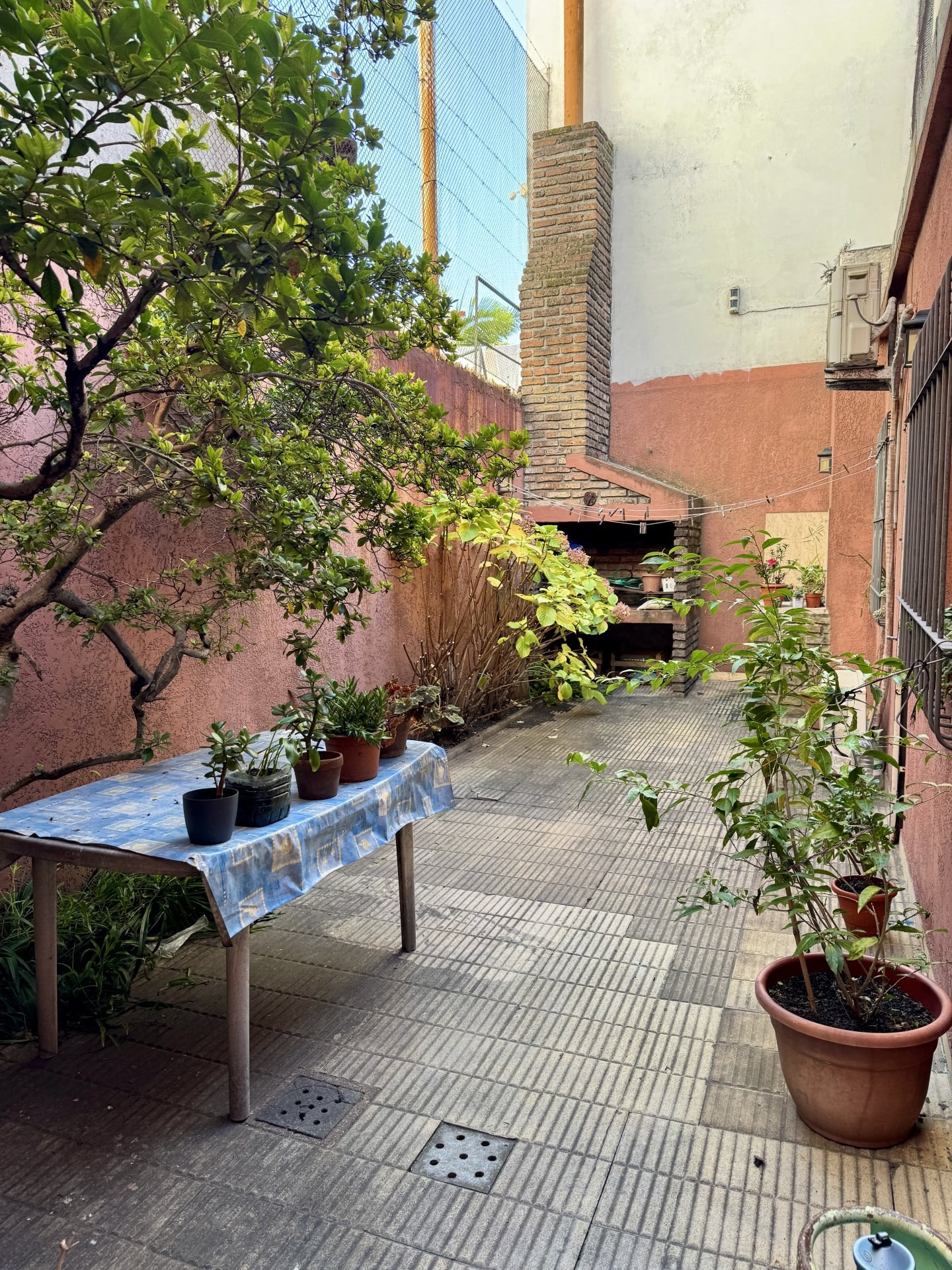 Casa en Venta – 4 Dormitorios – Patio y Garaje – Jacinto Vera