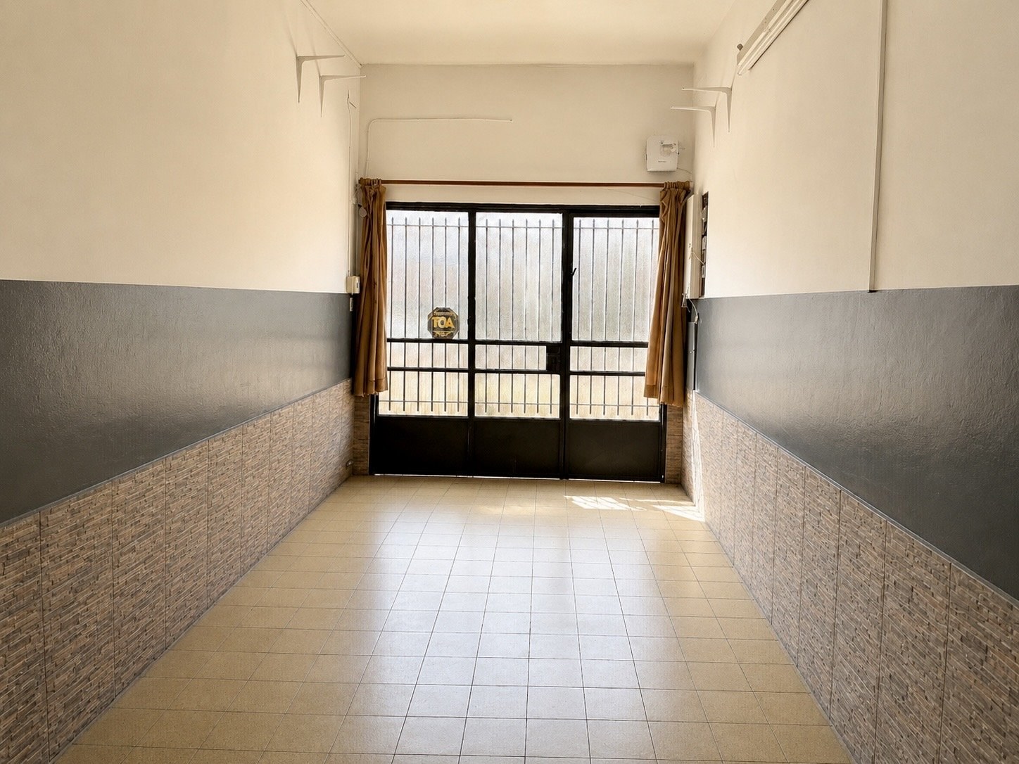 Casa en Venta – 4 Dormitorios – Patio y Garaje – Jacinto Vera