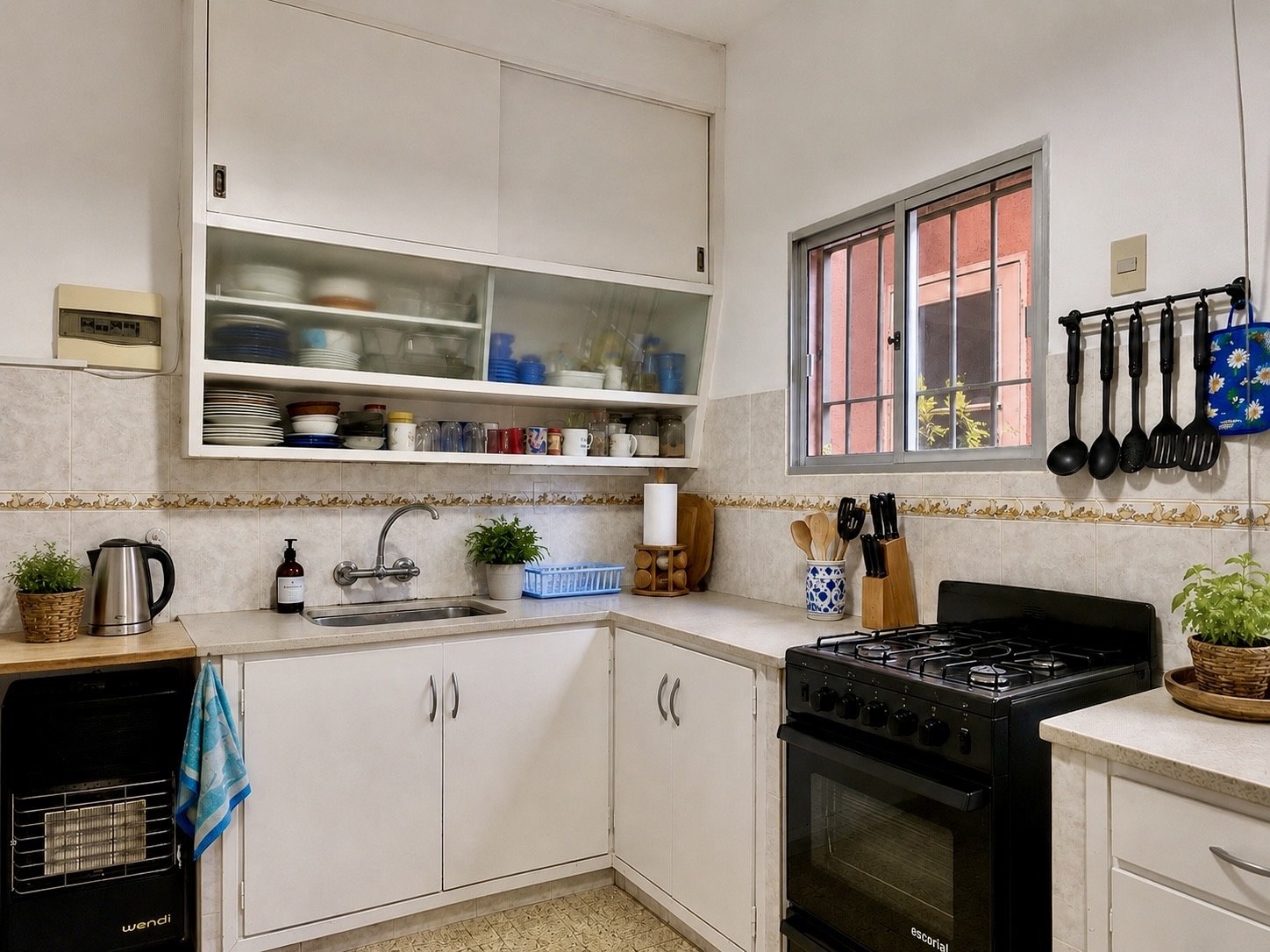 Casa en Venta – 4 Dormitorios – Patio y Garaje – Jacinto Vera