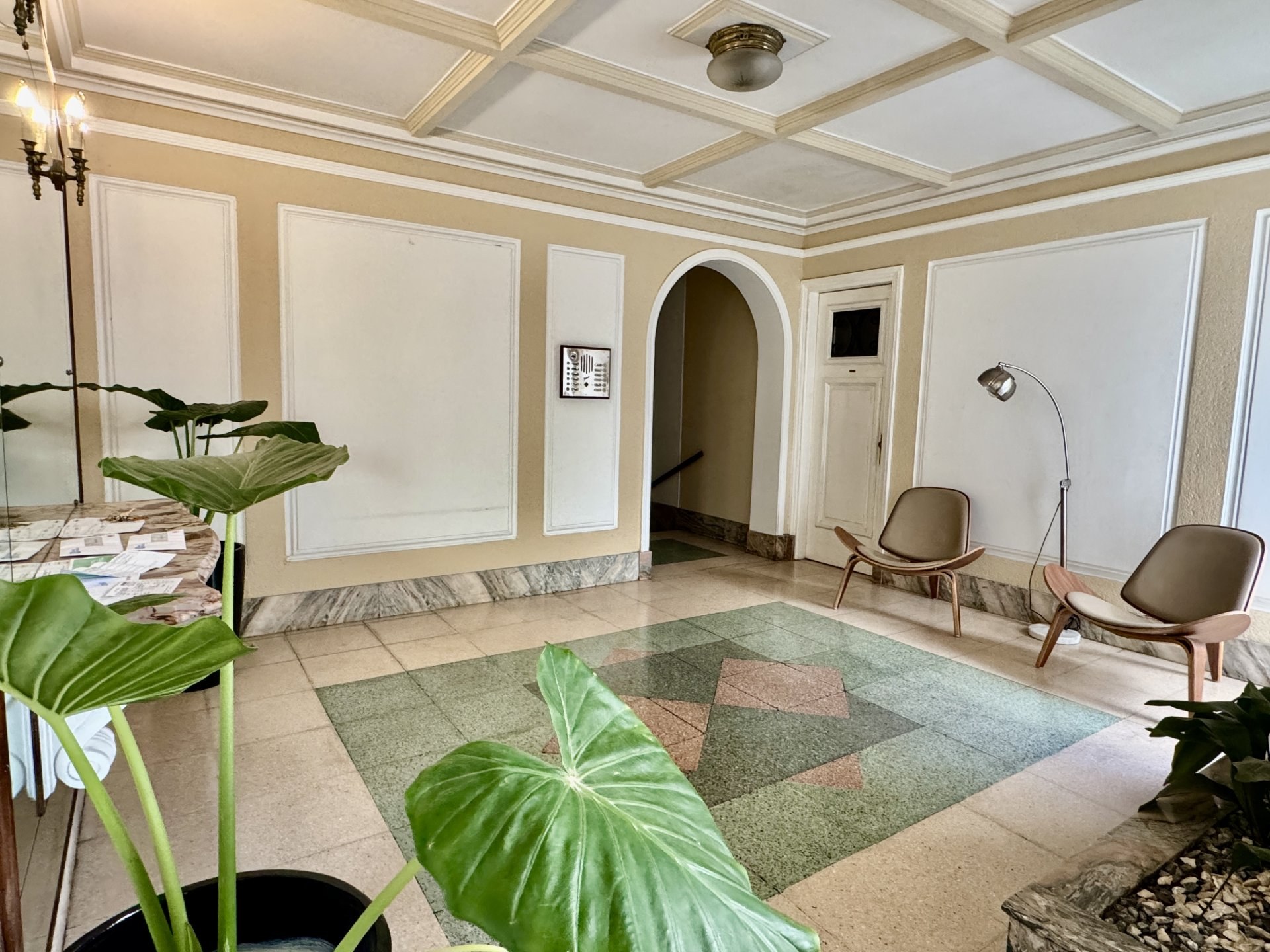 Apartamento 2 Dormitorios – Buen Metraje – Bajos Gastos Comunes