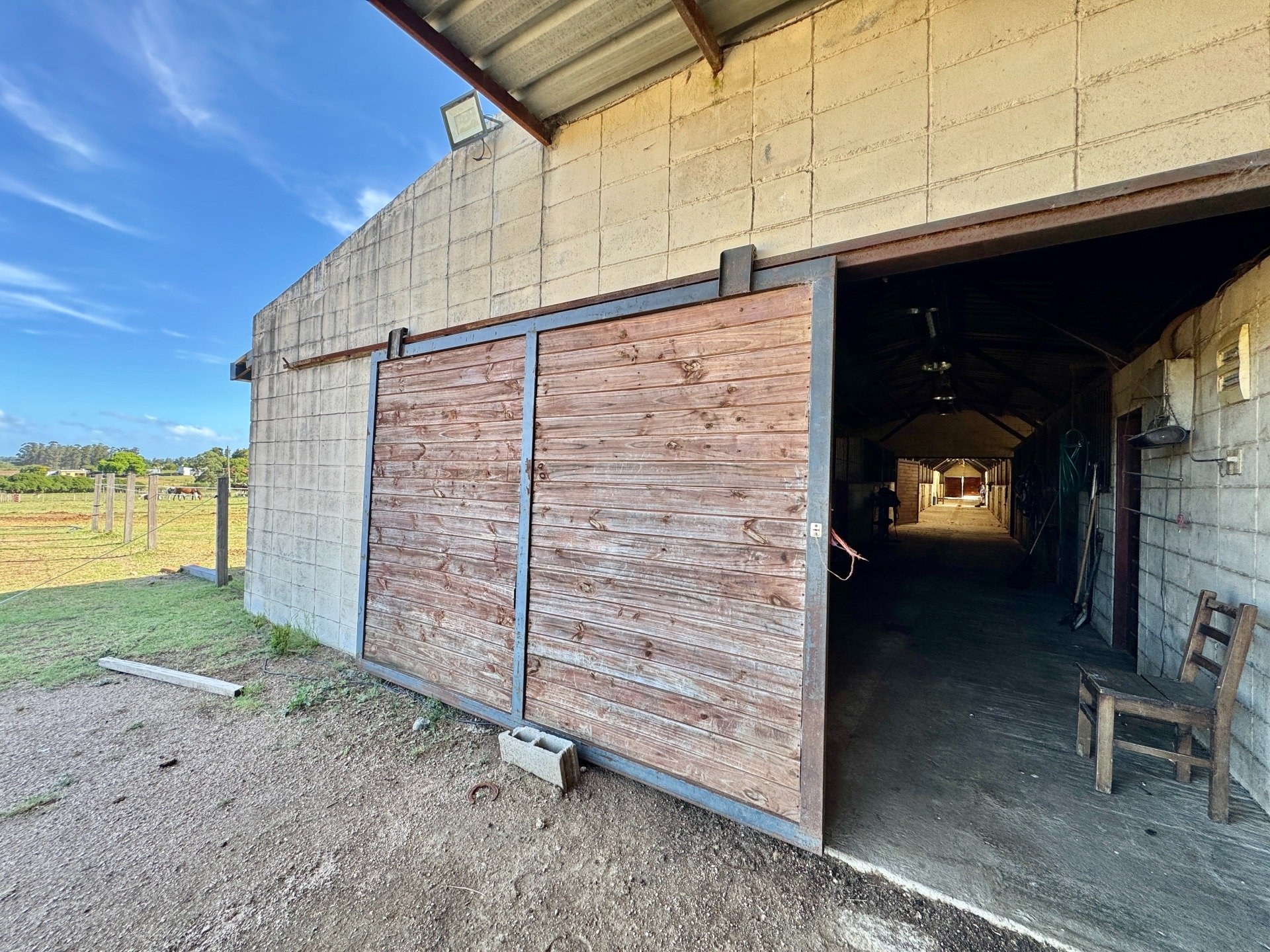 Haras / Centro Ecuestre En Venta  3 Hectáreas  32 Boxes  Canelones