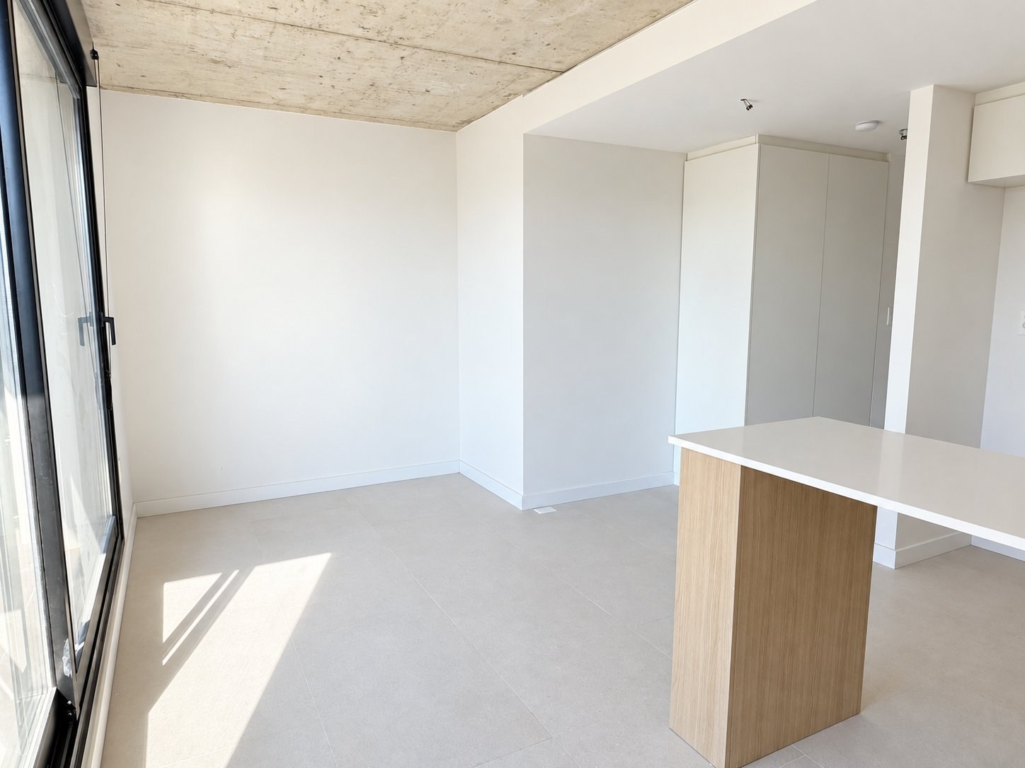 Apartamento 1 Dormitorio – A Estrenar! SIN GASTOS DE OCUPACIÓN