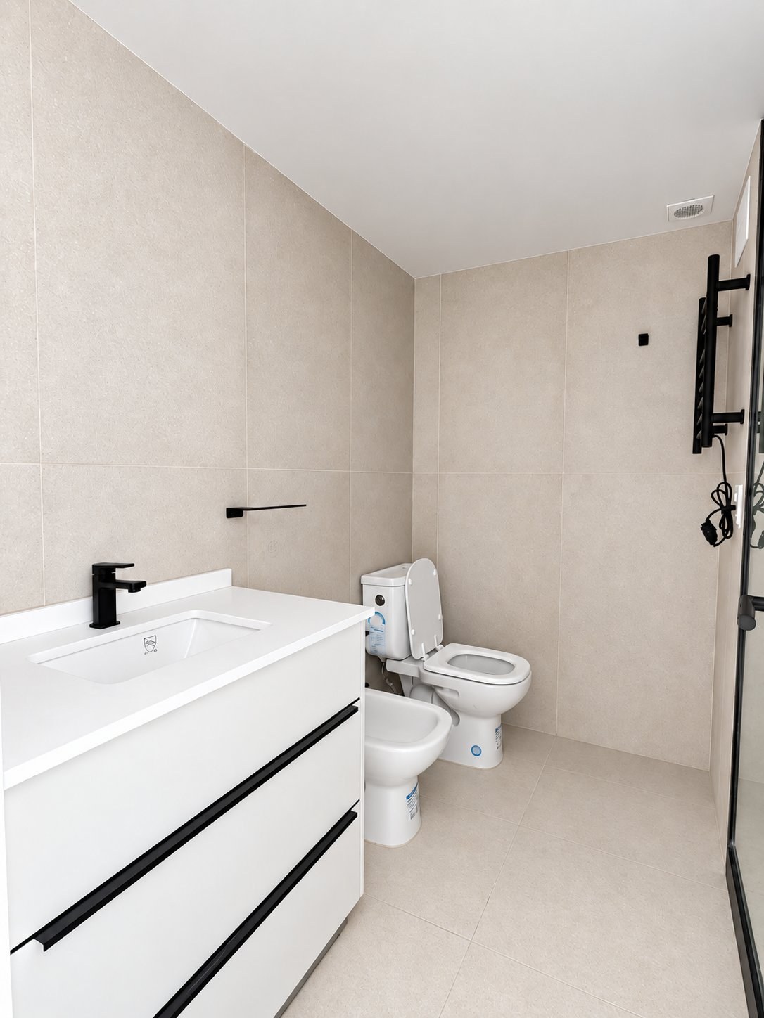 Apartamento 1 Dormitorio – A Estrenar! SIN GASTOS DE OCUPACIÓN